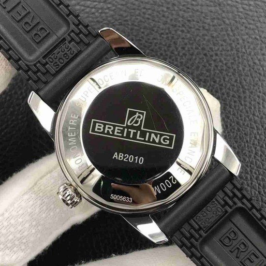 Breitling   BN0055