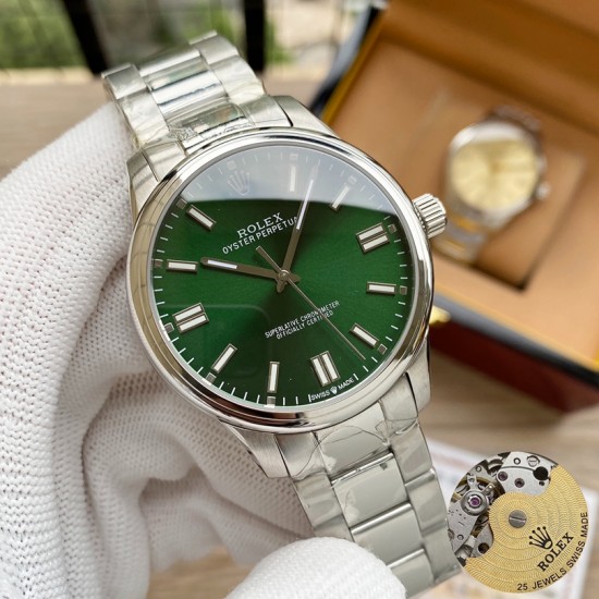 ROLEX New Oyster Perpetual 40MM RO0115